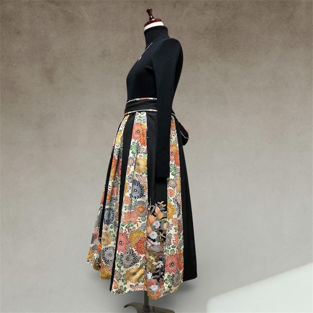 010❇︎黒留袖 小紋ギャザーたっぷり 菊模様スカート 腰リボン両脇ポケット付き