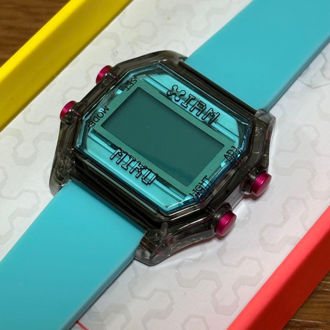 『電池切れ』初音ミク 腕時計 I AM THE WATCH