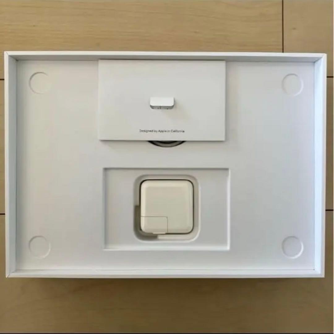 MacBook Air A1932 - USED (中古)