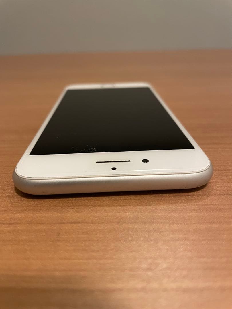 iPhone8シルバー64GBバッテリー76%