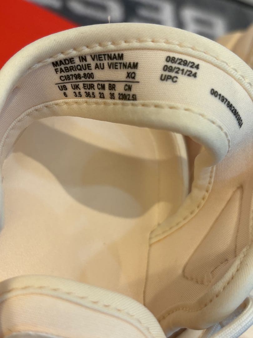 新品　エアマックスココ　23cm air max koko CI8798-800