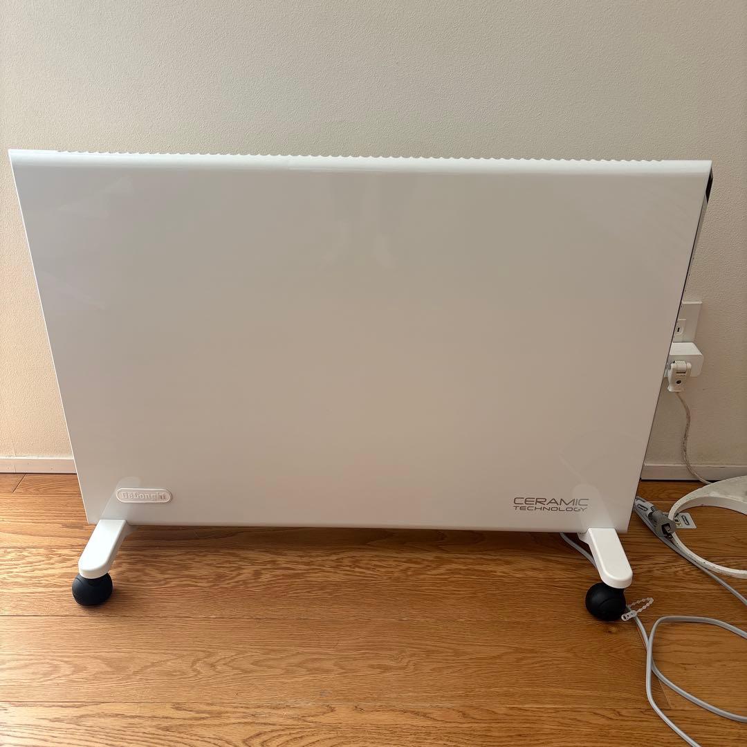デロンギ　コンベクターヒーター