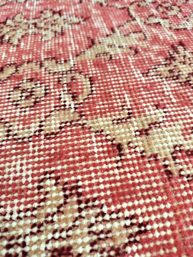 ローズピンクの紋章ラグ　ヴィンテージトルコラグNo.732