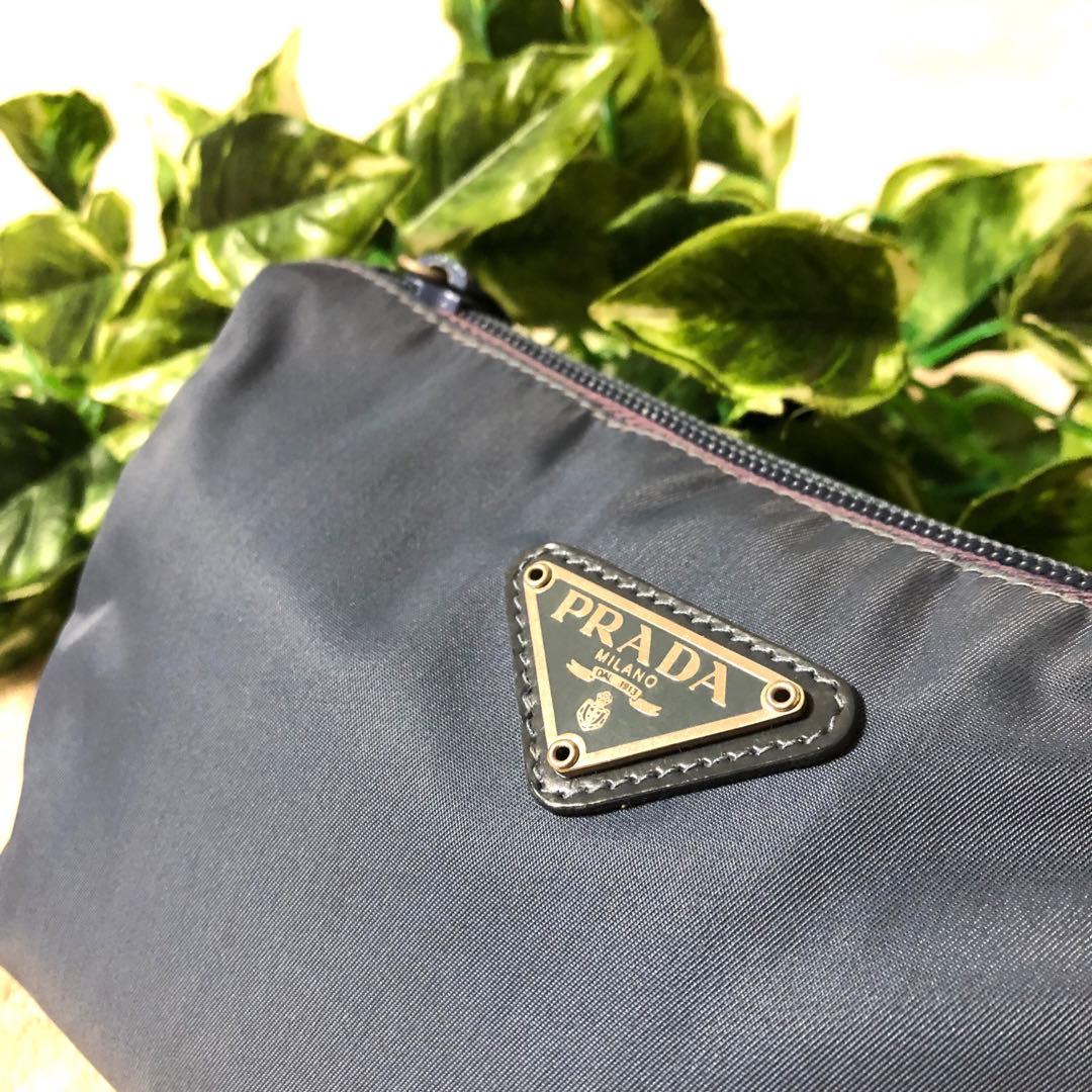 極美品♡ レアカラー　プラダ　ポーチ　三角プレート　ロゴ　ブルー　パープル