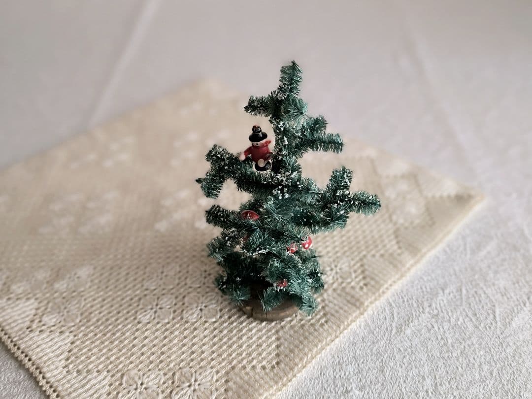 【まーちゃん さま】antique ✵* アンティークビーズの ホワイトツリー