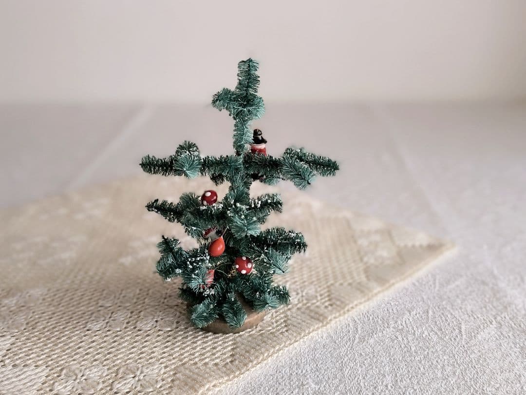 【まーちゃん さま】antique ✵* アンティークビーズの ホワイトツリー