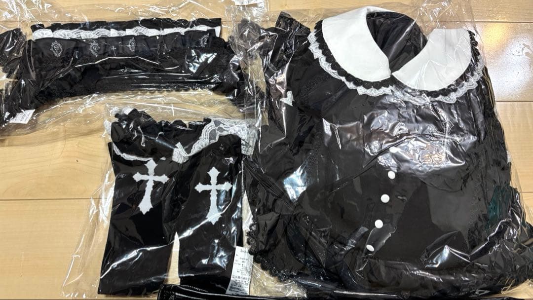 ひ*ち様 ディムモアール 福袋 2026 ワンピース ヘッドドレス 靴下 Mサイ