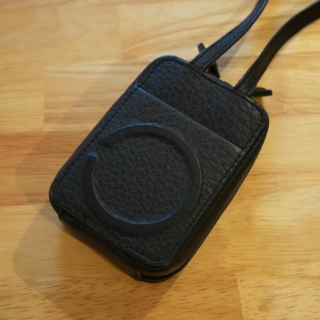 【美品】objcts.io アジャスタブルレザーストラップ一体型 マイクロバッグ
