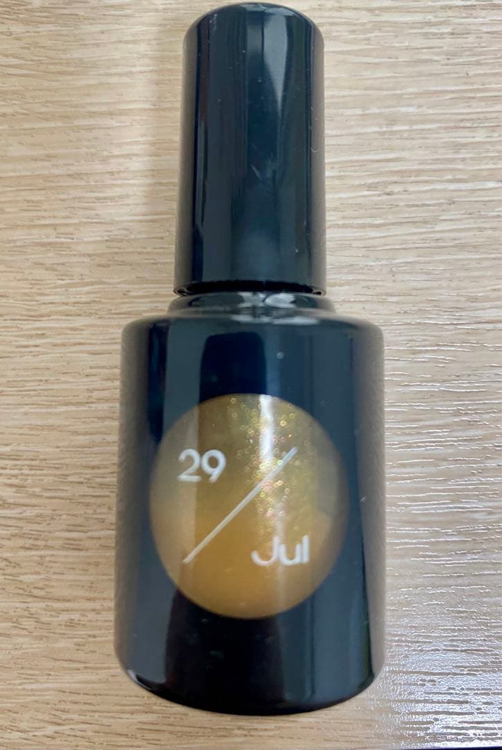 NEWA リフト　＋uka マニキュア