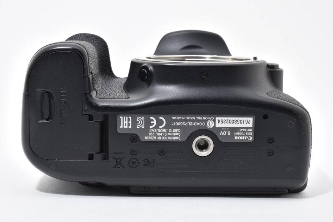 ★Wi-Fi機能&可動式モニター★ キャノン Canon EOS 70D ボディ