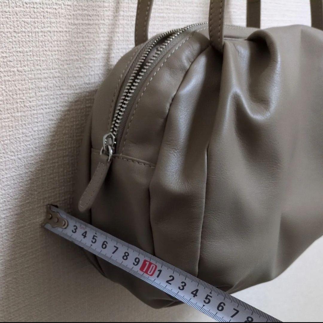 匿名配送ほぼ新品 イアパピヨネ コロンボストンバッグ