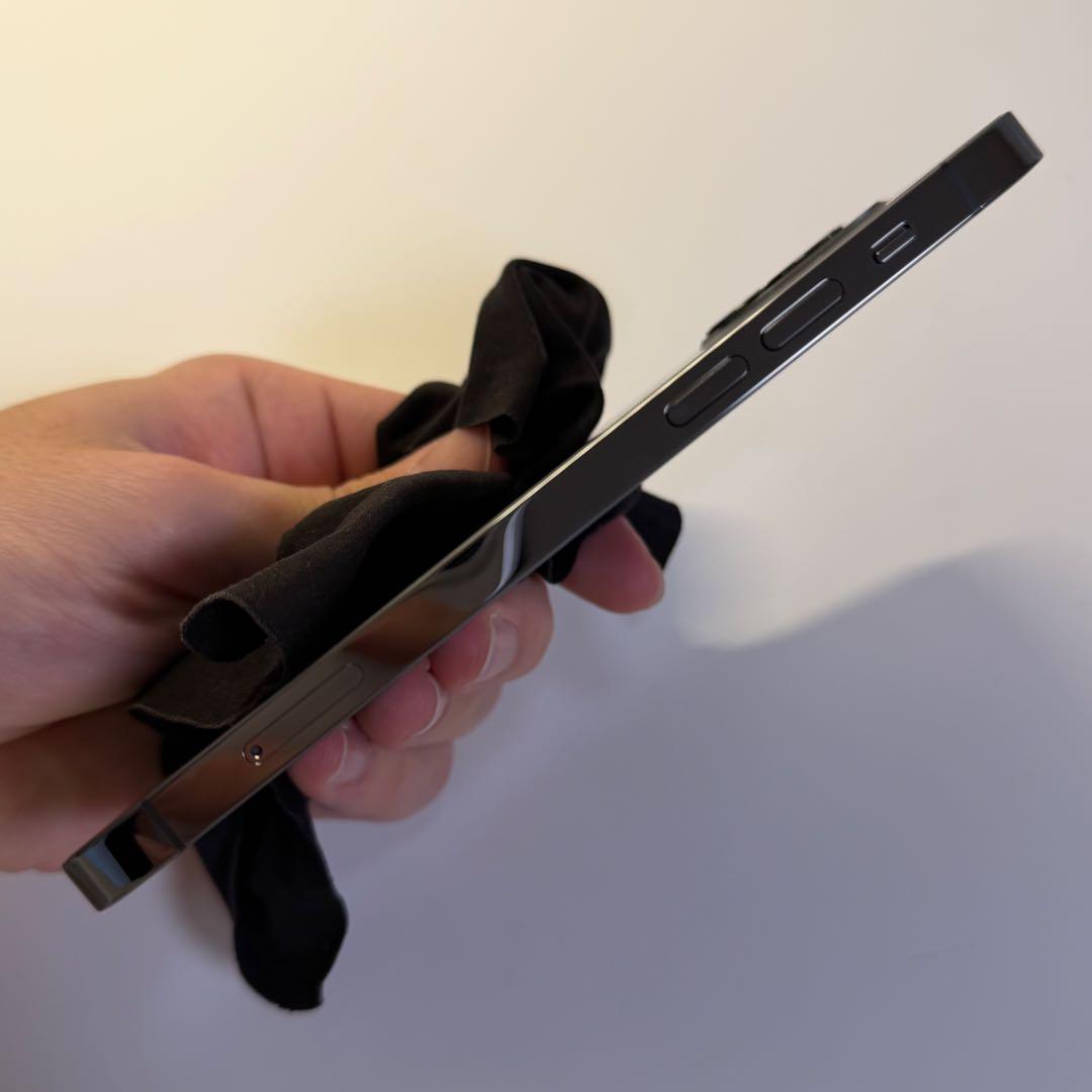 極美品 iPhone 12 Pro 512GB グラファイト SIMフリー