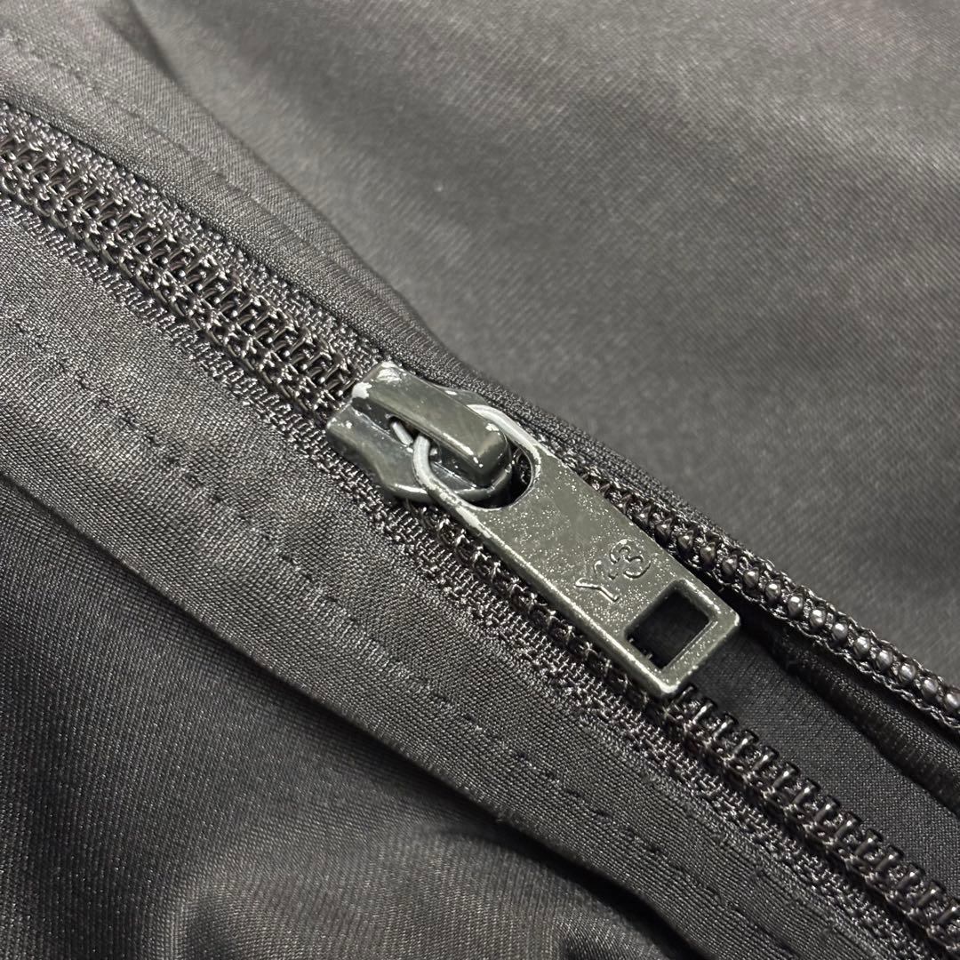【美品】Y-3 トラックジャケット　肩ロゴ　ブラック