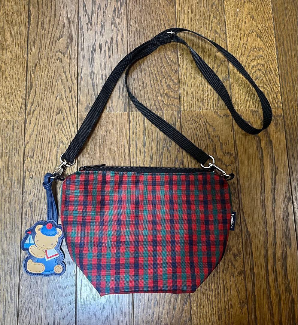 美品！ファミリアfamiliar 赤チェック　ポシェット