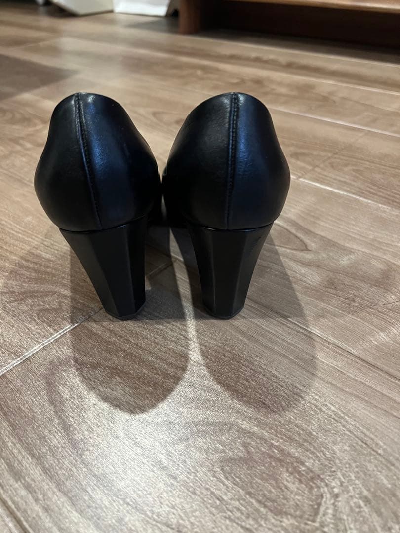 CHANEL ブラックパンプス リボン付き