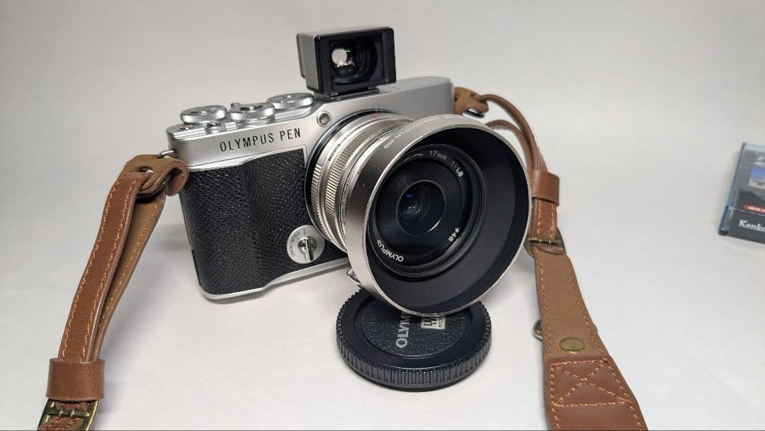 OLYMPUS PEN E-P7 ミラーレス一眼 フル+付属品多数【中古】
