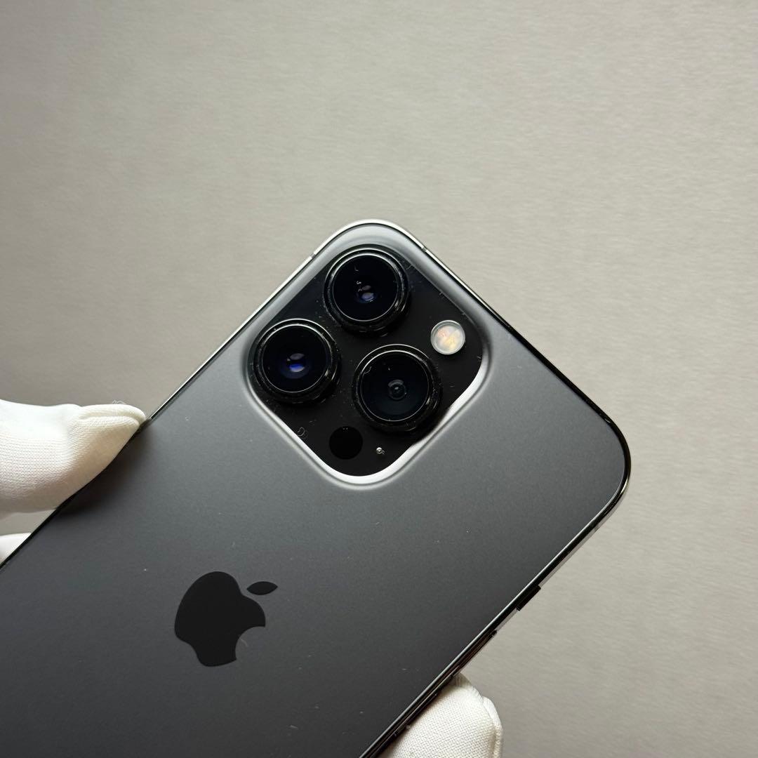 ケース付き美品AppleiPhone 13Pro 256GB グラファイト本体