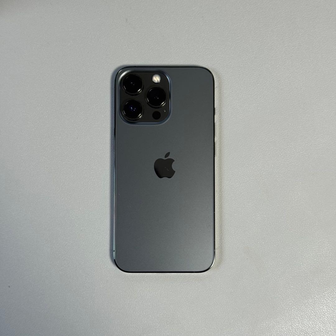 ケース付き美品AppleiPhone 13Pro 256GB グラファイト本体