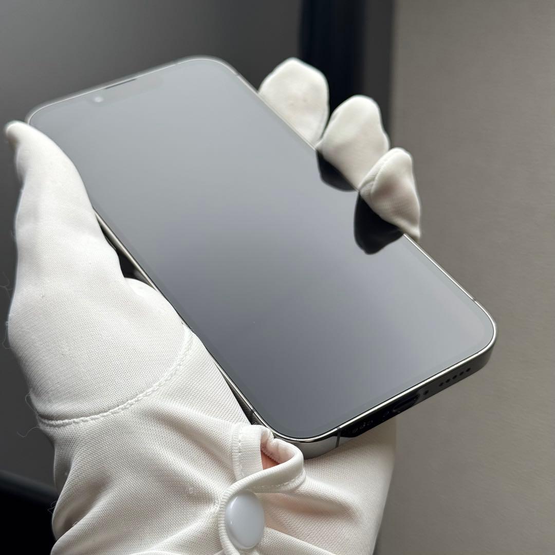 ケース付き美品AppleiPhone 13Pro 256GB グラファイト本体