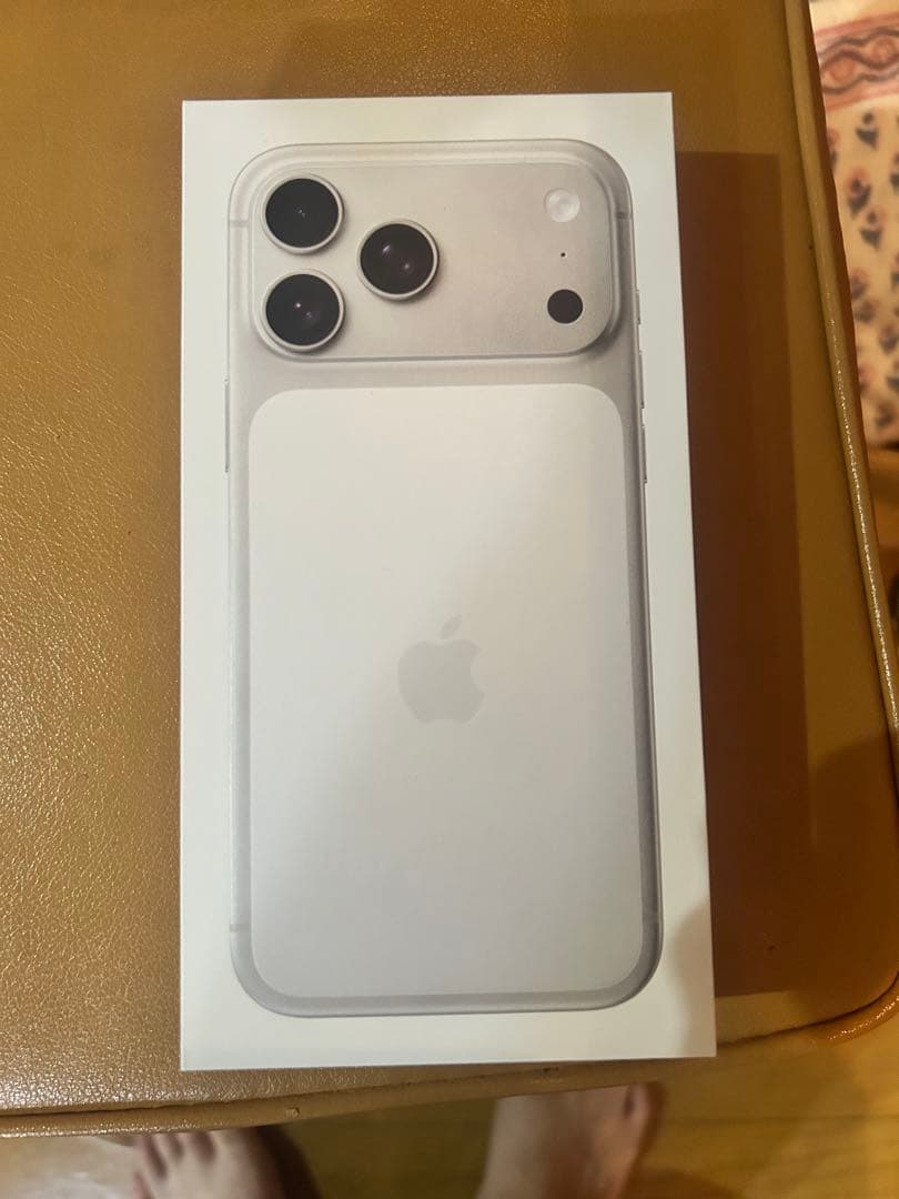 iPhone 17Pro Max シルバー 本体