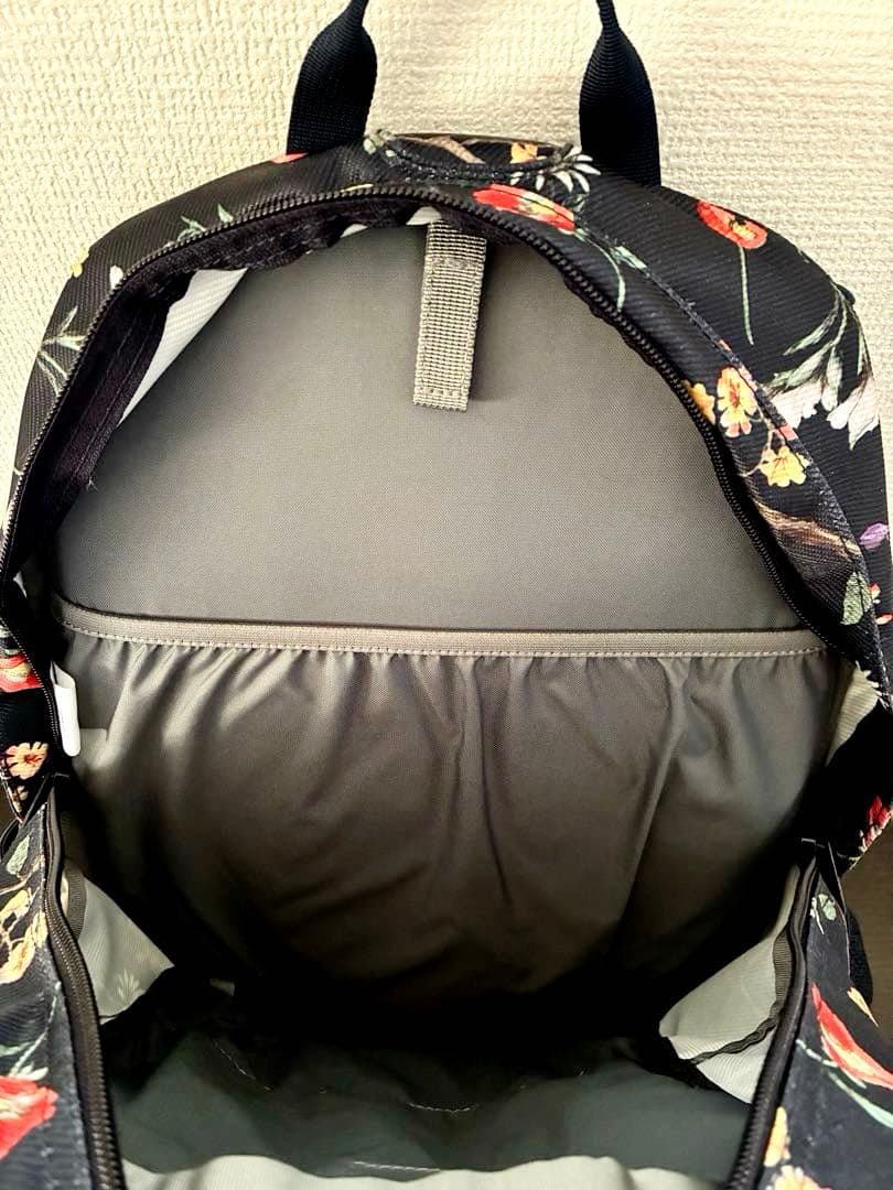 【希少】未使用✨ノースフェイス シングルショット 花柄 23L