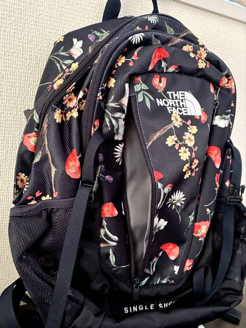 【希少】未使用✨ノースフェイス シングルショット 花柄 23L