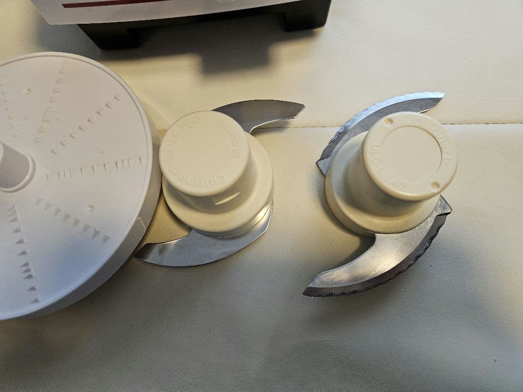 クイジナート フードプロセッサーM DLC-102J