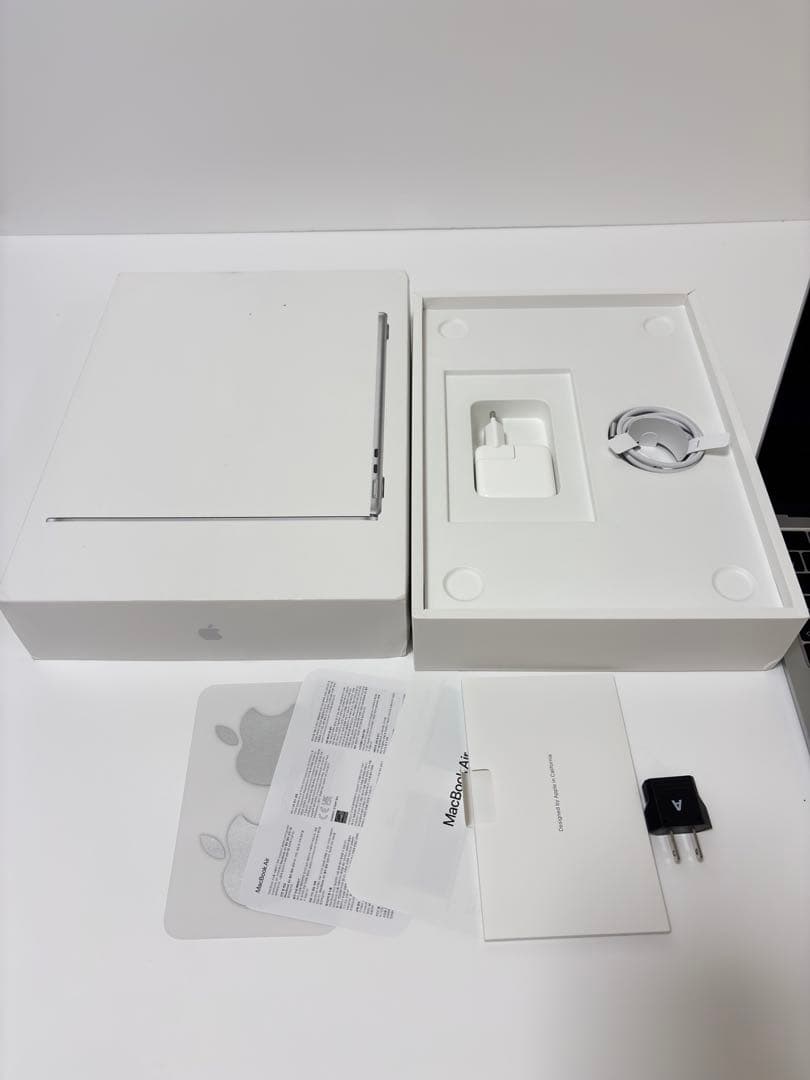 M3 MacBook Air 13インチ (スペースグレー)