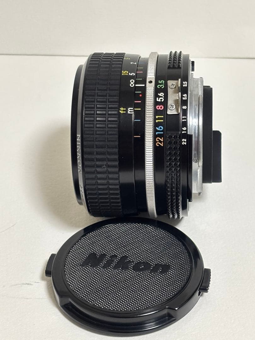 フィルム一眼レフ Nikon FE シルバー 28mmレンズ付き