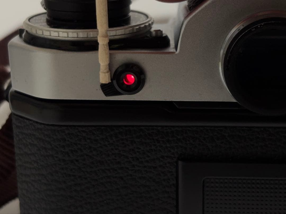 フィルム一眼レフ Nikon FE シルバー 28mmレンズ付き