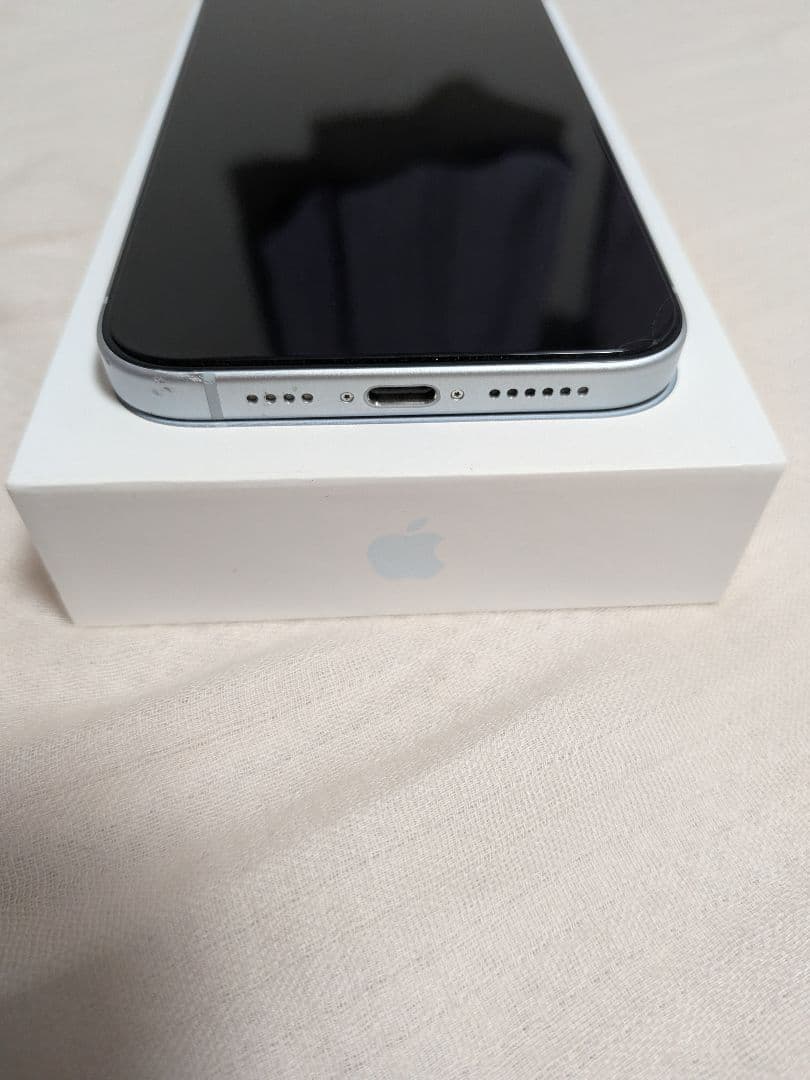 Apple iPhone 15plus　ホワイト simフリー　本体