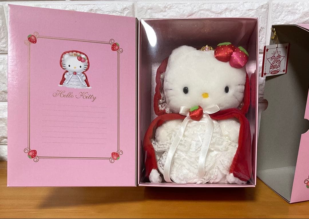 ハローキティ いちご新聞25周年記念 限定プリンセスキティ