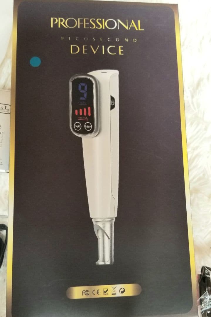 【美品】ピコレーザー美顔器 【送料無料】　PICOSECOND DEVICE