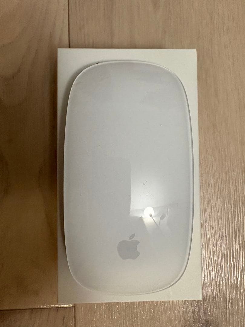 MacBook本体 MacBook Air M1 256GB + Magic Mouse