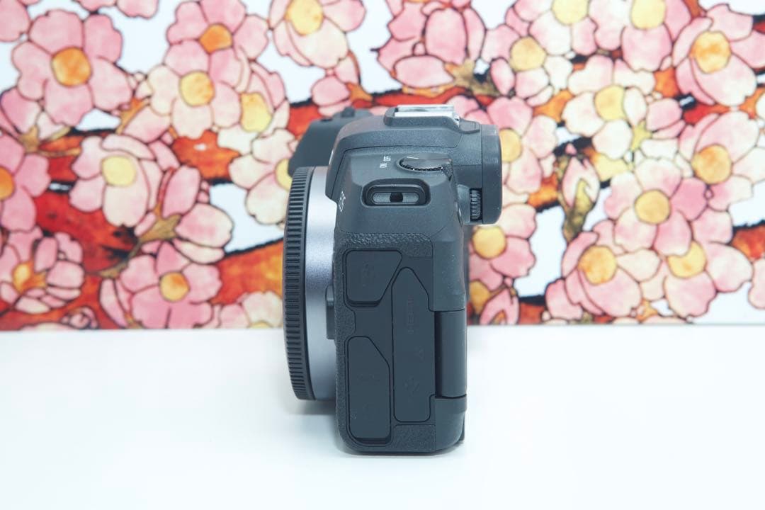 ❤️ミラーレス一眼❤️キヤノン EOS RP ボディ❤