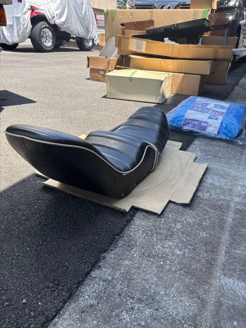 HONDA CBX400F 三段シート　大川三段シート