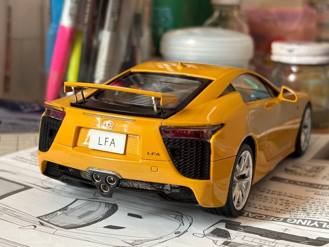 タミヤLexus LFA 1/24スケールモデル　イエローパールマイカ塗装完成品