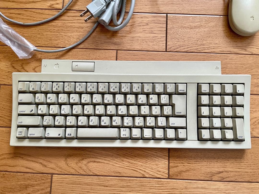 Apple Powermacintosh 8500/150 キーボード　マウス付