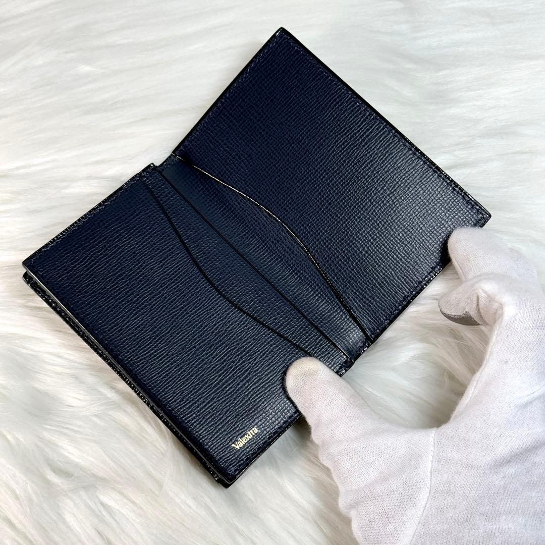 美品 ヴァレクストラ 名刺ケース カードケース ブラック レザー 名刺入れ 黒