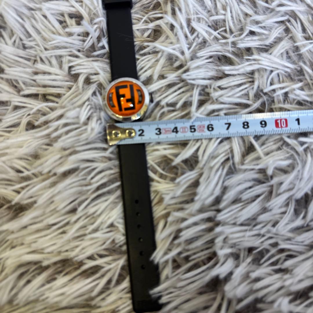 【ピンクの猫 】FENDI フェンディ 腕時計 クォーツ 8010L