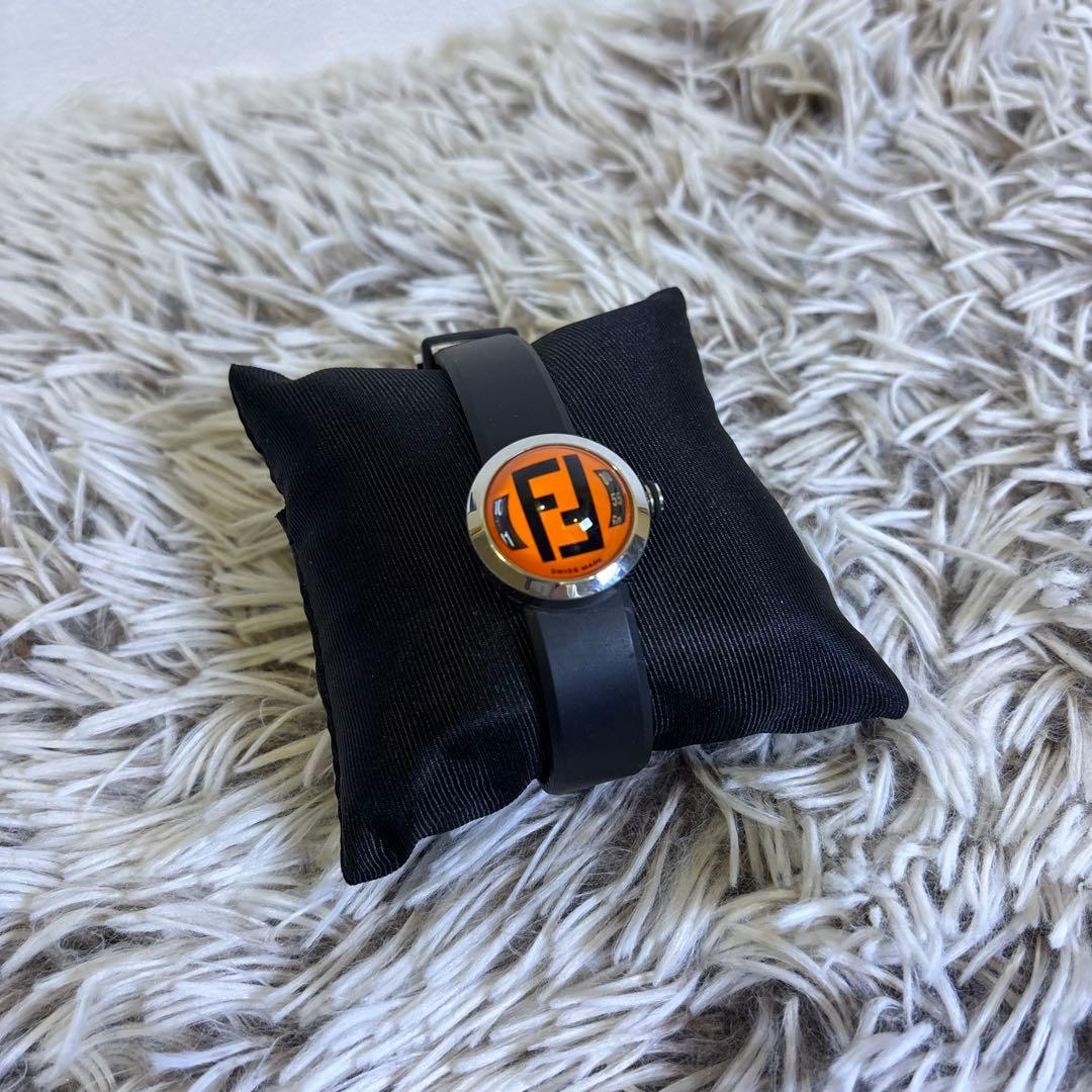 【ピンクの猫 】FENDI フェンディ 腕時計 クォーツ 8010L