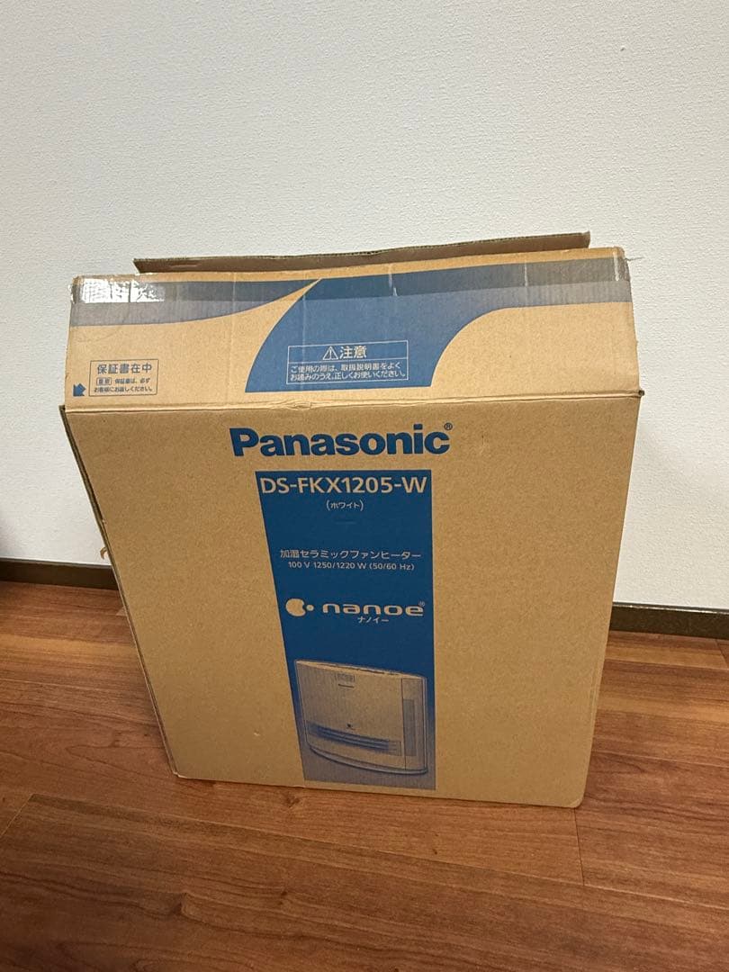 Panasonic 加湿機能付セラミックファンヒーターDS-FKX1205