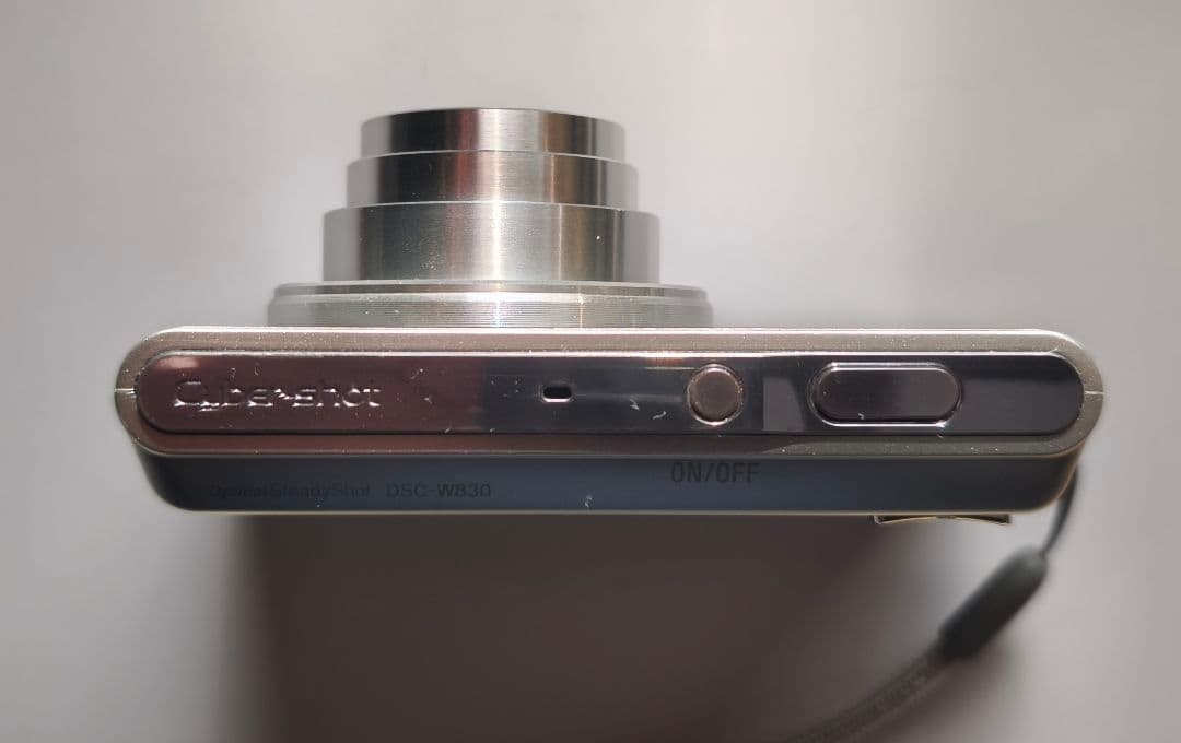 ソニー　SONY 　DSC-W830　 コンパクトデジタルカメラ