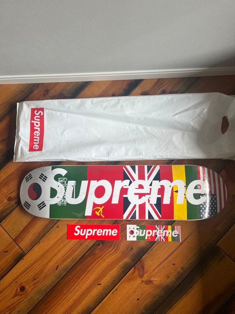 Supreme 国旗デザイン スケートボードデッキ　2013aw