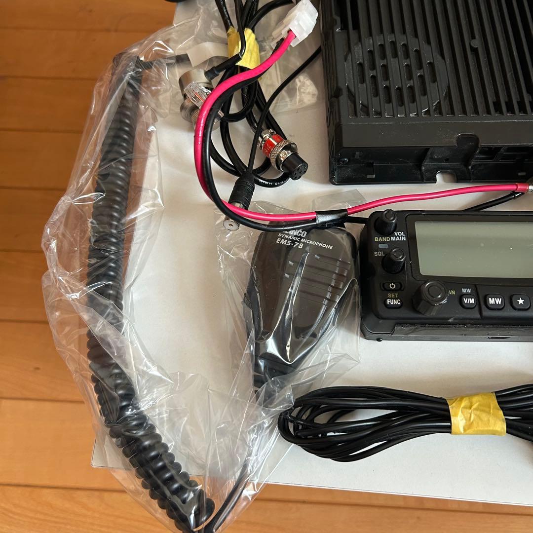 DR750D VHF/UHF ツインバンドFMトランシーバー