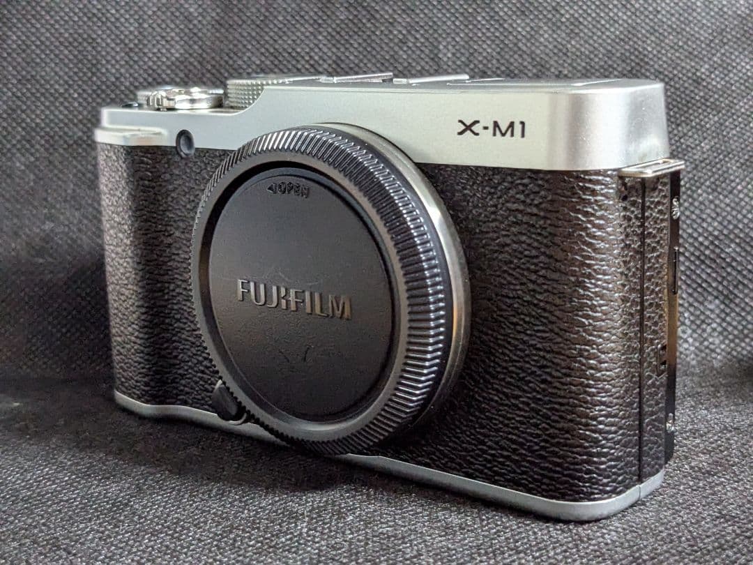 FUJIFILM ミラーレス一眼 X-M1 レンズキット（使用済み中古品）