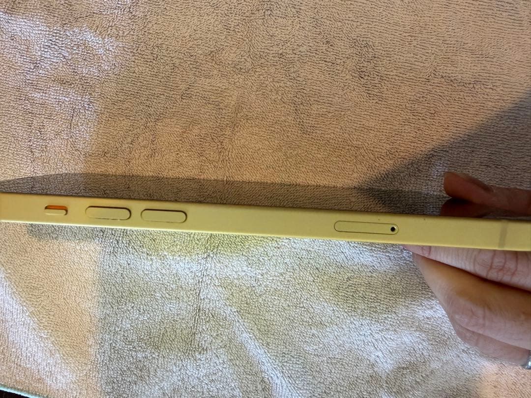 Apple iPhone 14plus本体 イエロー256GB