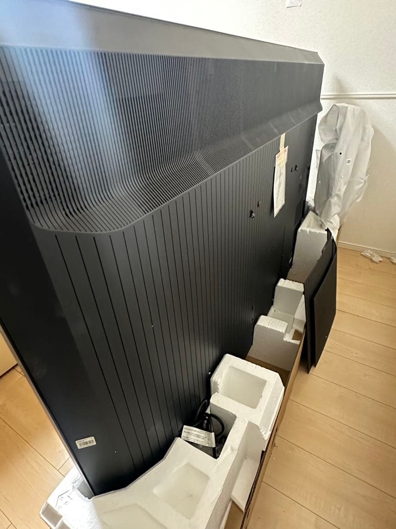 送料込み！　シャープ　8T-C80AX1 8K液晶テレビ　80V AQUOS