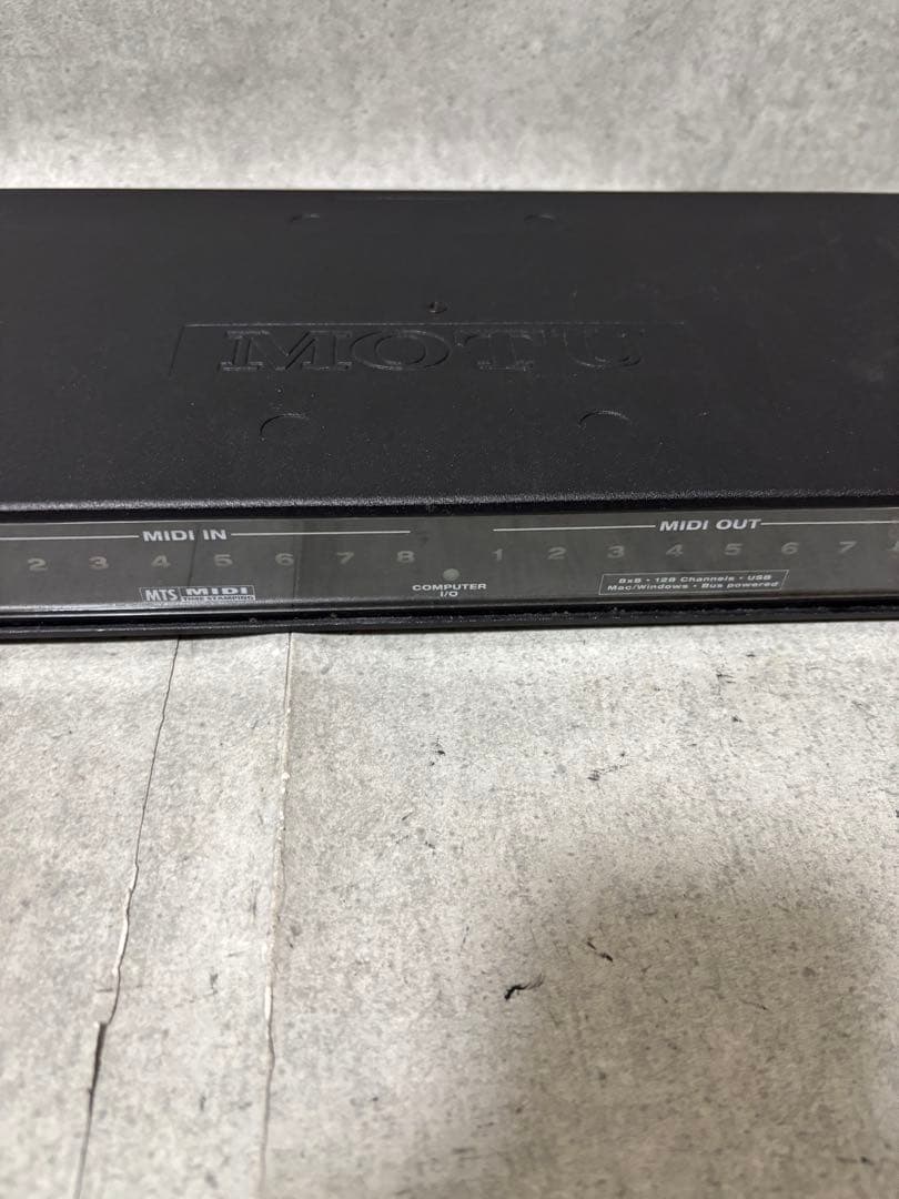 MOTU MIDIEXPRESS128 8in9out midiインターフェイス