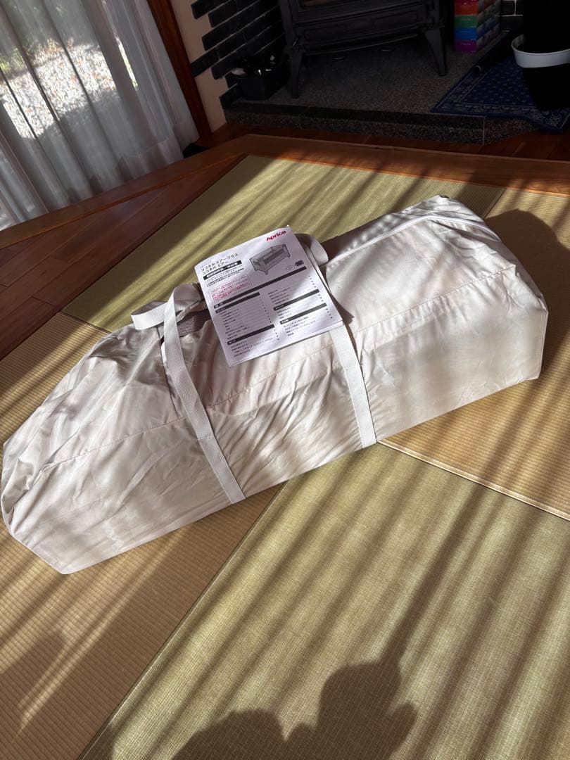 アップリカ　ココネル　ベビーベッド